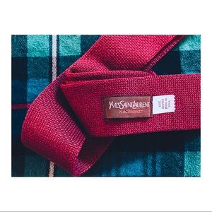 YSL Vintage knit men’s tie.